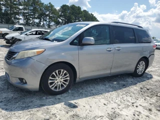 TOYOTA SIENNA XLE XLE