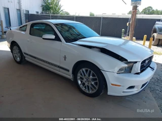 FORD FORD MUSTANG V6 PREMIUM