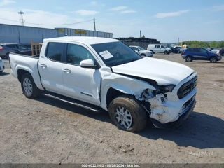 TOYOTA TOYOTA TACOMA SR5