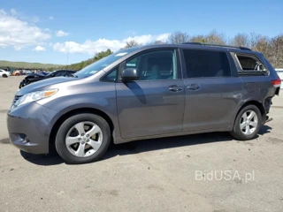 TOYOTA SIENNA LE LE