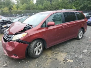 TOYOTA SIENNA LE LE