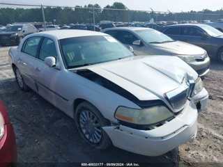 LINCOLN LINCOLN TOWN CAR SIGNATURE