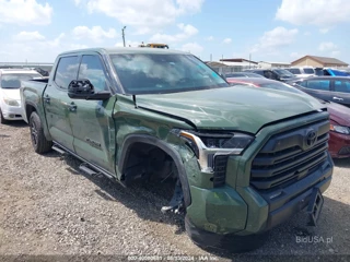 TOYOTA TOYOTA TUNDRA SR5