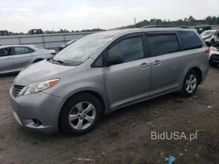 TOYOTA SIENNA LE LE