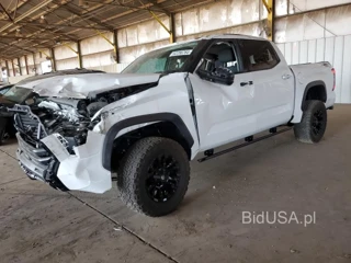 TOYOTA TUNDRA CRE CREWMAX SR