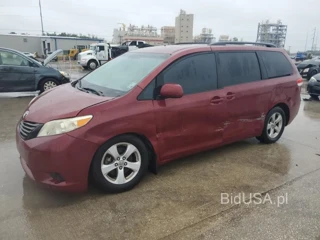 TOYOTA SIENNA LE LE