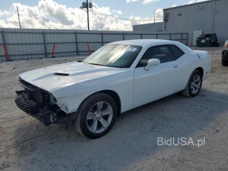 DODGE CHALLENGER SXT