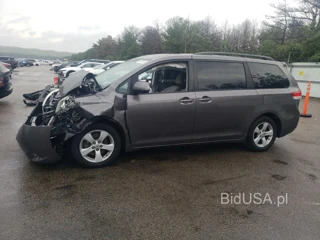 TOYOTA SIENNA LE LE