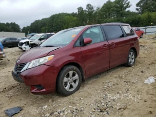 TOYOTA SIENNA LE LE