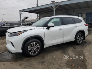 TOYOTA HIGHLANDER XLE