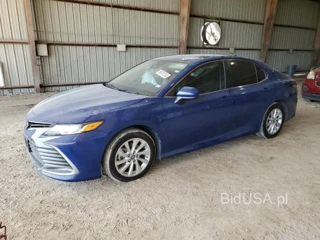 TOYOTA CAMRY LE LE