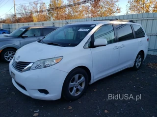 TOYOTA SIENNA LE LE