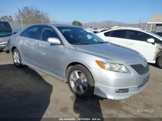 TOYOTA TOYOTA CAMRY SE