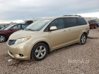 TOYOTA SIENNA LE LE