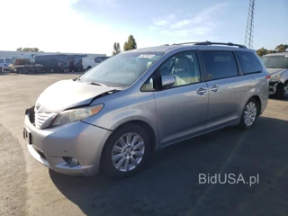 TOYOTA SIENNA XLE XLE