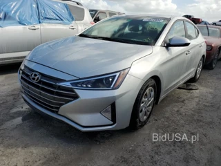 HYUNDAI ELANTRA SE SE