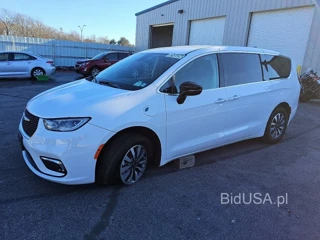 CHRYSLER PACIFICA H HYBRID SELECT