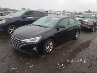 HYUNDAI ELANTRA SE SEL