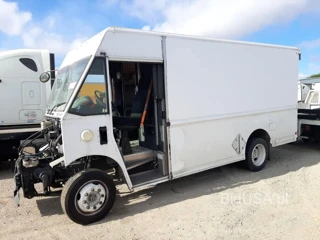 FREIGHTLINER CHASSIS M M LINE WALK-IN VAN