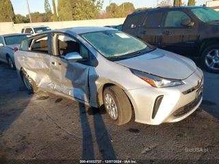 TOYOTA TOYOTA PRIUS LE