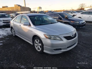 TOYOTA TOYOTA CAMRY SE