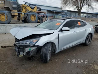 KIA CADENZA PREMIUM