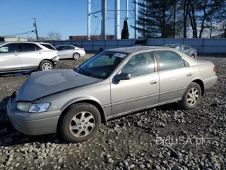 TOYOTA CAMRY LE LE