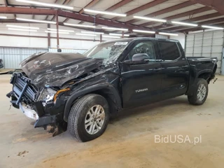 TOYOTA TUNDRA CRE CREWMAX SR