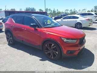 VOLVO VOLVO XC40 T5 MOMENTUM/T5 R-DESIGN