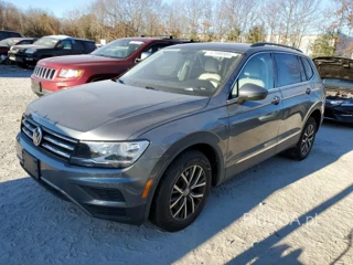 VOLKSWAGEN TIGUAN SE SE