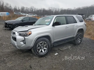 TOYOTA 4RUNNER SR SR5/SR5 PREMIUM
