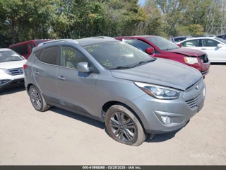 HYUNDAI HYUNDAI TUCSON SE