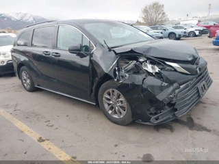 TOYOTA TOYOTA SIENNA LE