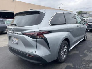 TOYOTA TOYOTA SIENNA XLE