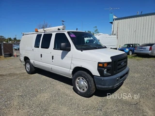 FORD ECONOLINE E250 VAN