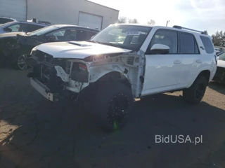 TOYOTA 4RUNNER SR SR5/SR5 PREMIUM
