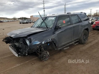 TOYOTA 4RUNNER SR SR5/SR5 PREMIUM