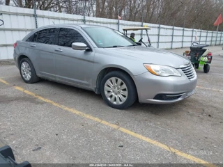 CHRYSLER CHRYSLER 200 LX