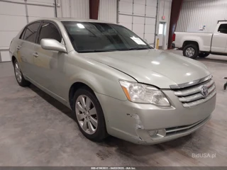 TOYOTA TOYOTA AVALON XLS