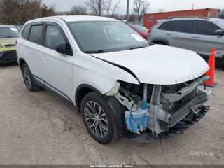 MITSUBISHI MITSUBISHI OUTLANDER ES