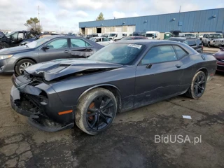 DODGE CHALLENGER SXT