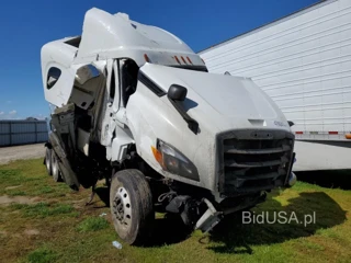 FREIGHTLINER CASCADIA 1