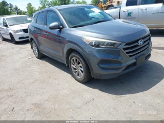 HYUNDAI HYUNDAI TUCSON SE