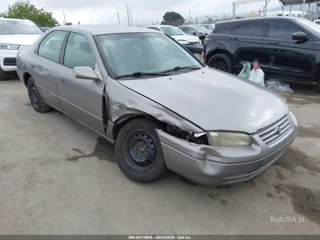 TOYOTA TOYOTA CAMRY CE