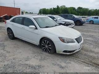 CHRYSLER CHRYSLER 200 S