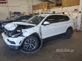 VOLKSWAGEN TIGUAN SE SE