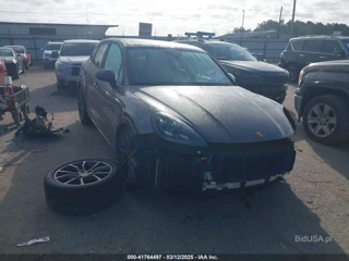 PORSCHE PORSCHE CAYENNE GTS