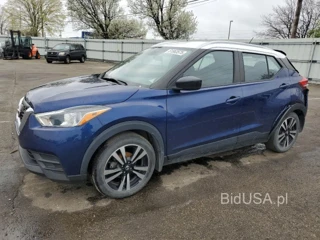 NISSAN KICKS SV SV