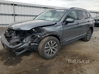 VOLKSWAGEN TIGUAN SE SE