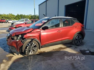 NISSAN KICKS SV SV
